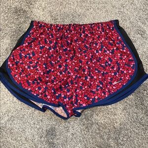Nike women’s shorts size XL Stylish Women's Patterned Shorts